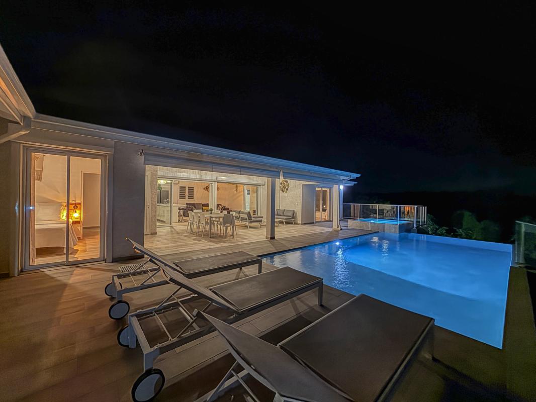 35.Location villa 3 chambres piscine vue mer Le Gosier Guadeloupe